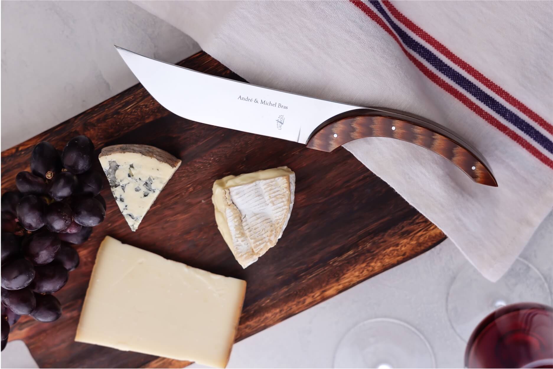 Couteau à fromage Michel Bras, manche stamina, finition brillante Référence : 00004237