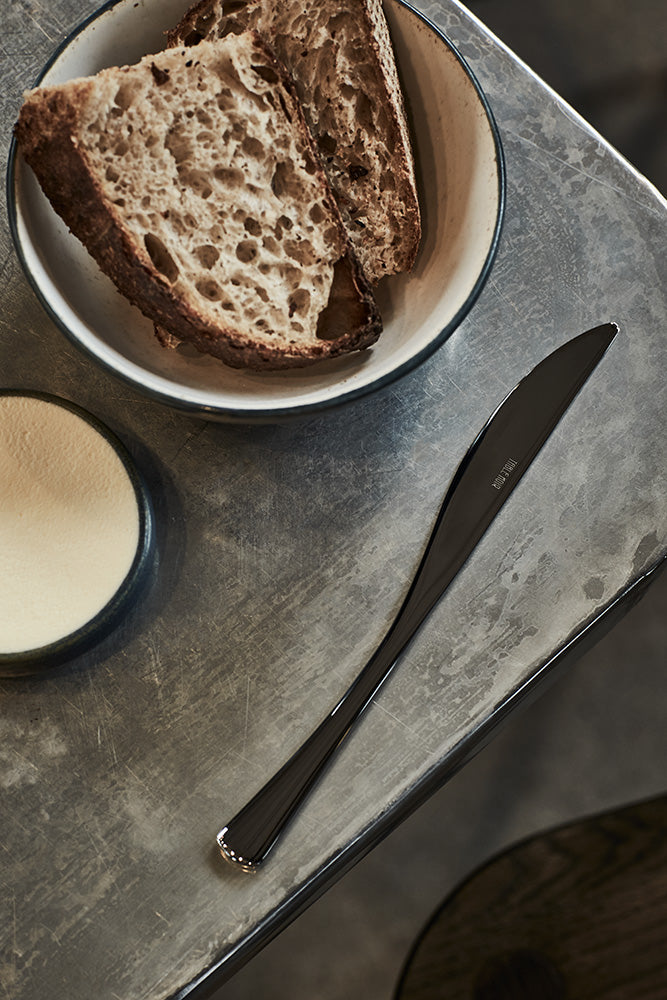 Table Noir - Couverts 108 - Brillant