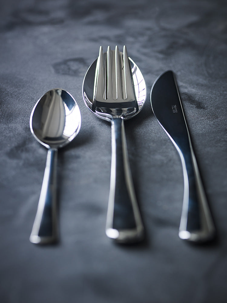 Table Noir - Couverts 108 - Brillant