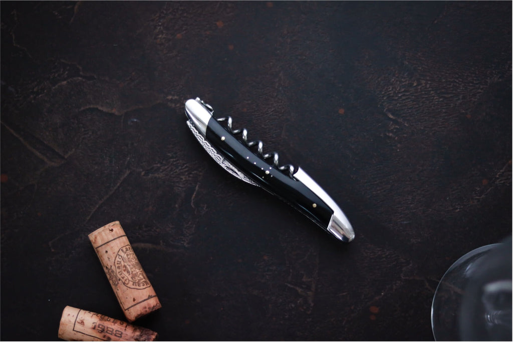 Tire-bouchon Forge De Laguiole Sommelier avec finition Corne Foncée et Polie.