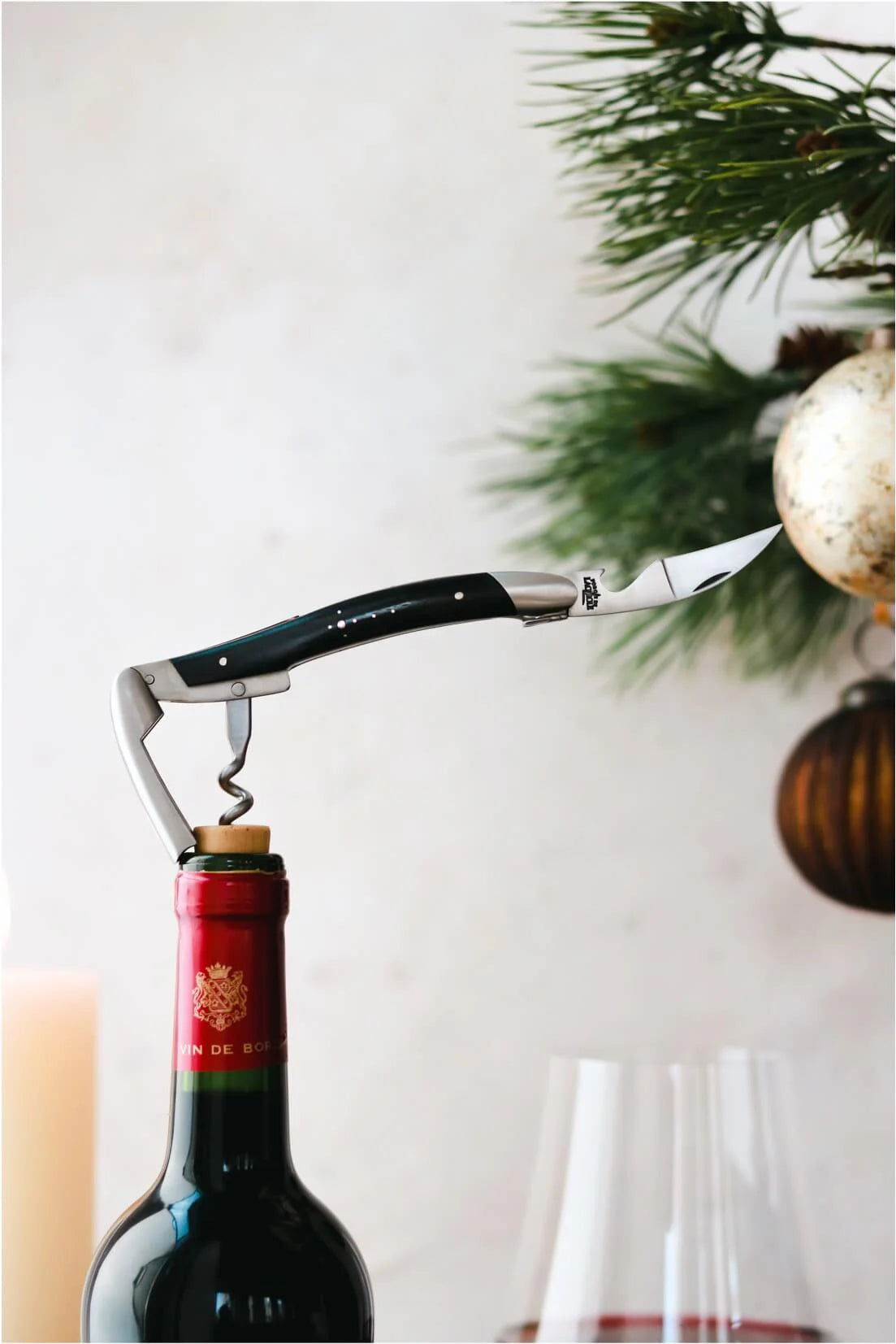 Coffret cadeau - Corne foncée - Ouvre-bouteille de sommelier et couteau de poche. Finition polie brillante