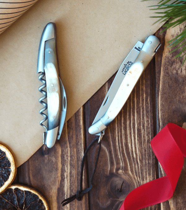 Coffret cadeau - Corne de vache Aubrac - Couteau de sommelier et couteau pliant - Forge de Laguiole