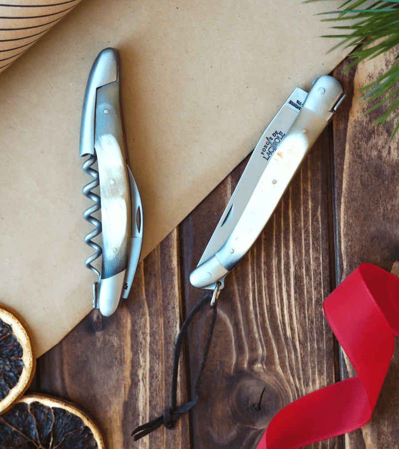 Coffret cadeau - Corne de vache Aubrac - Couteau de sommelier et couteau pliant - Forge de Laguiole